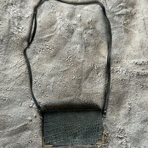 Green crocodile leather crossbody bag 💼